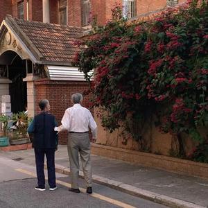 别揉我胸~嗯啊视频
